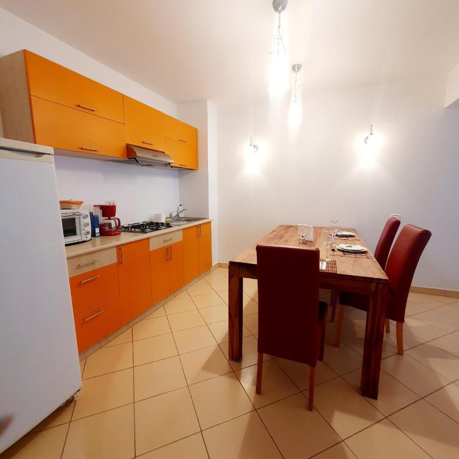 Summer Lake Apartman Mamaia Kültér fotó
