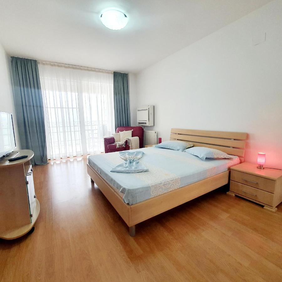 Summer Lake Apartman Mamaia Kültér fotó